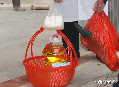 有一种爱叫“跑腿”!信宜水口366名“万能小哥”上门服务8万村民