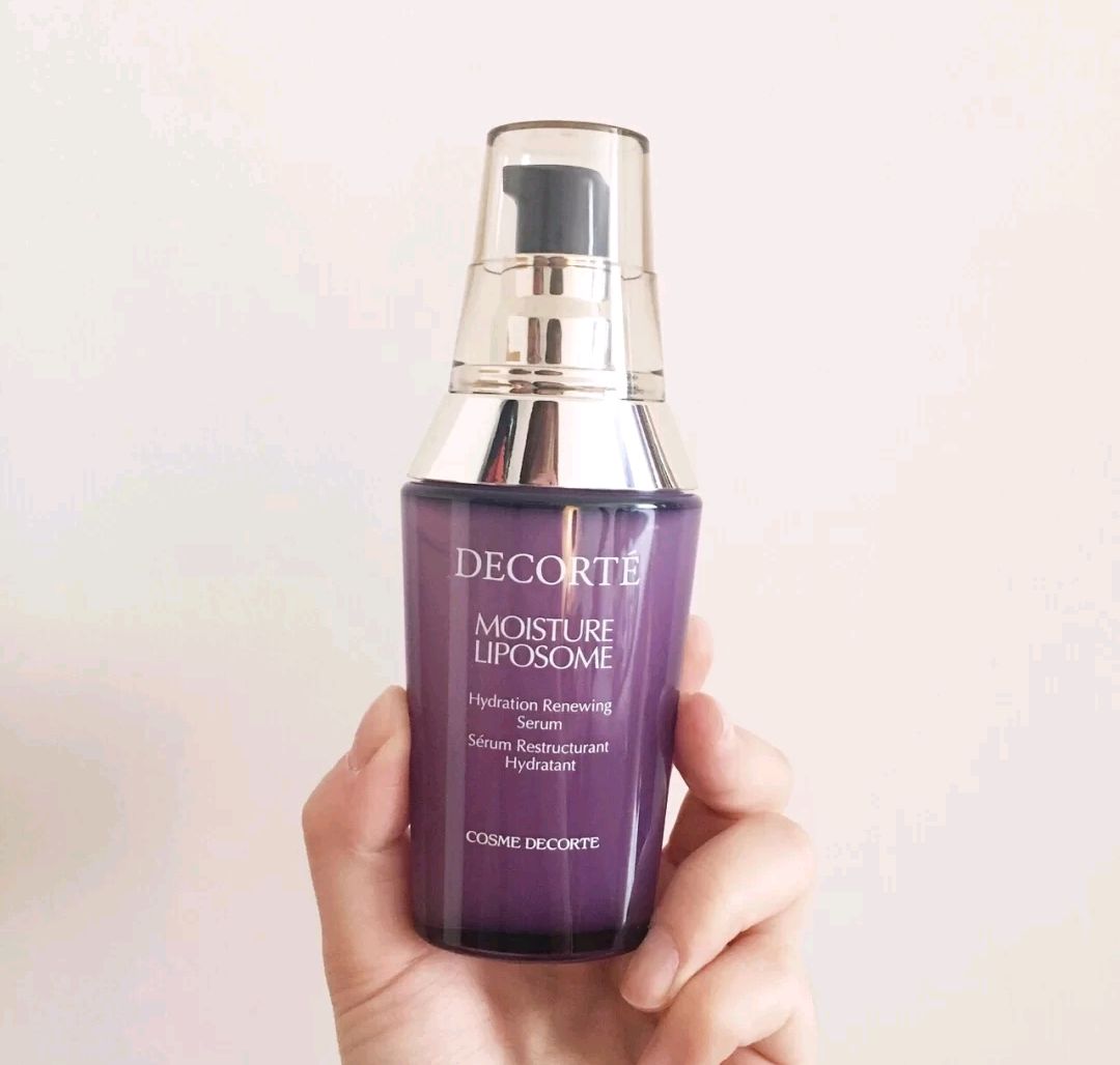 夏季清爽保湿型精华液：黛珂小紫瓶干爽细腻，韩束红胶囊便宜好用