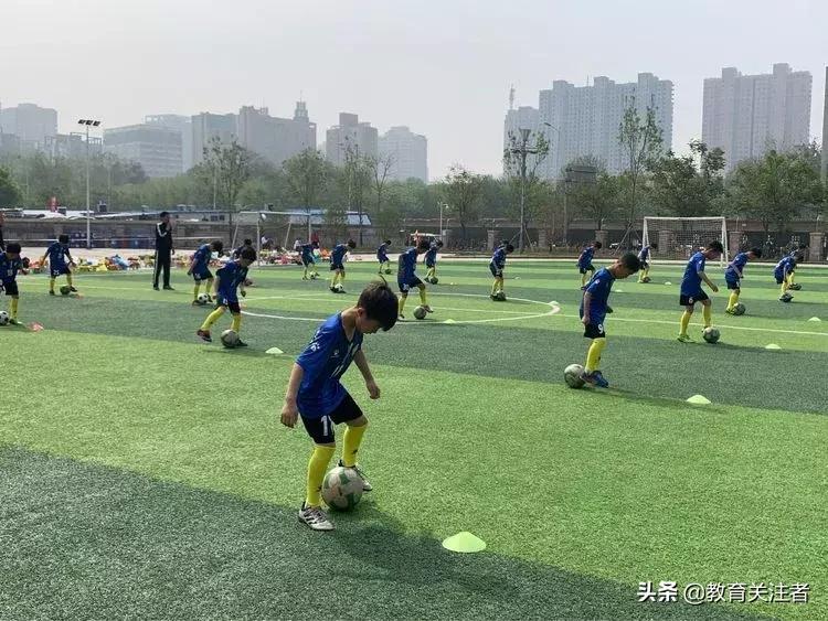 郑州市建设路小学足球,郑州市实验小学足球文化艺术节