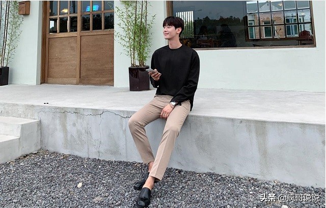 韩剧穿搭黑色上衣搭配图,跟着韩剧学穿搭中性