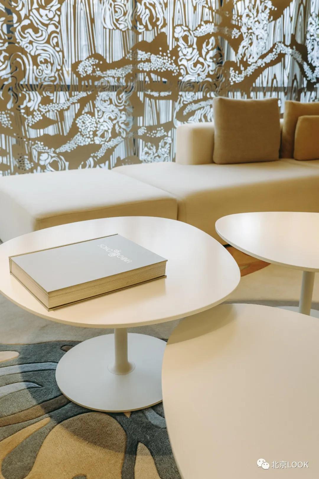 soho极简小办公室,soho北京总部设计