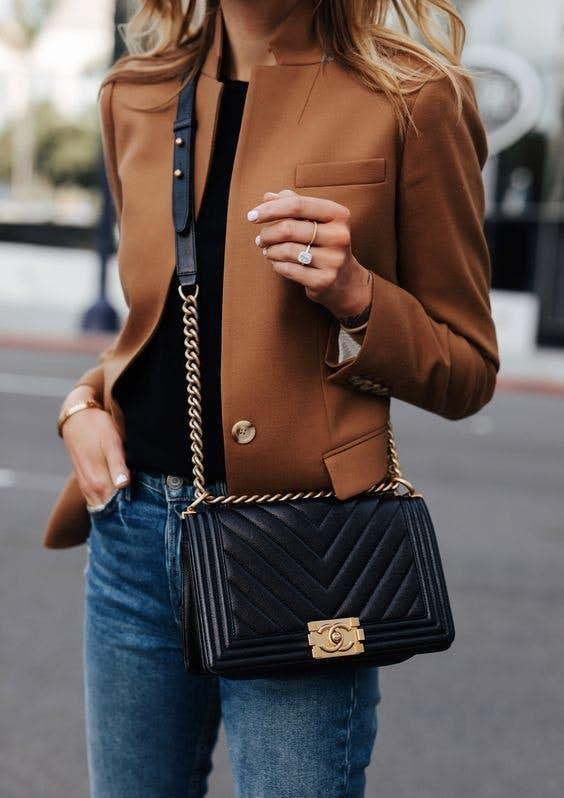 买一个包包,买一个价值百万的包