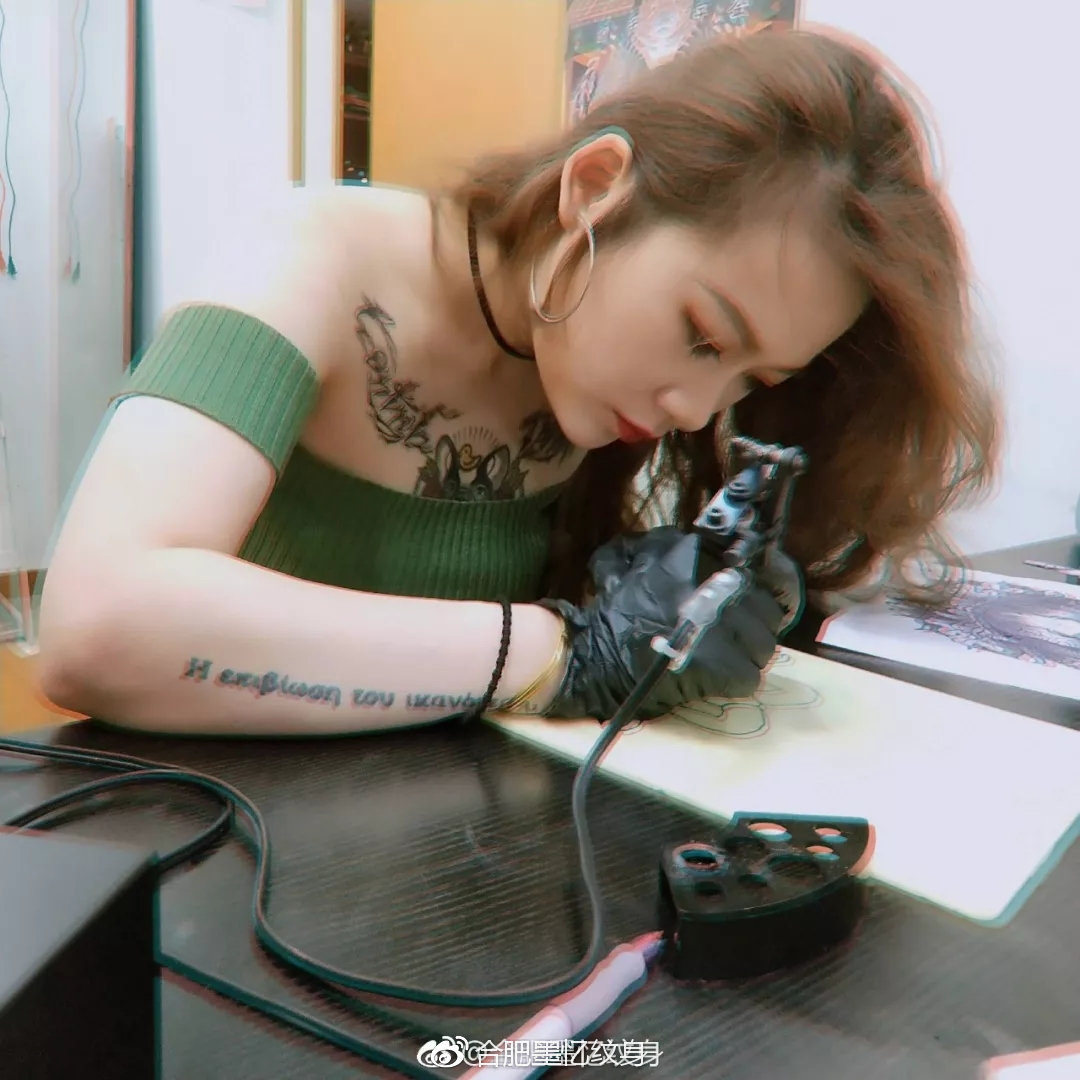 墨忆洗纹身,墨忆纹身视频大全