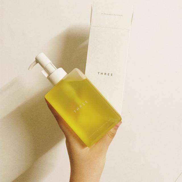 混合油皮适合护肤精华,混油皮保湿护肤方法