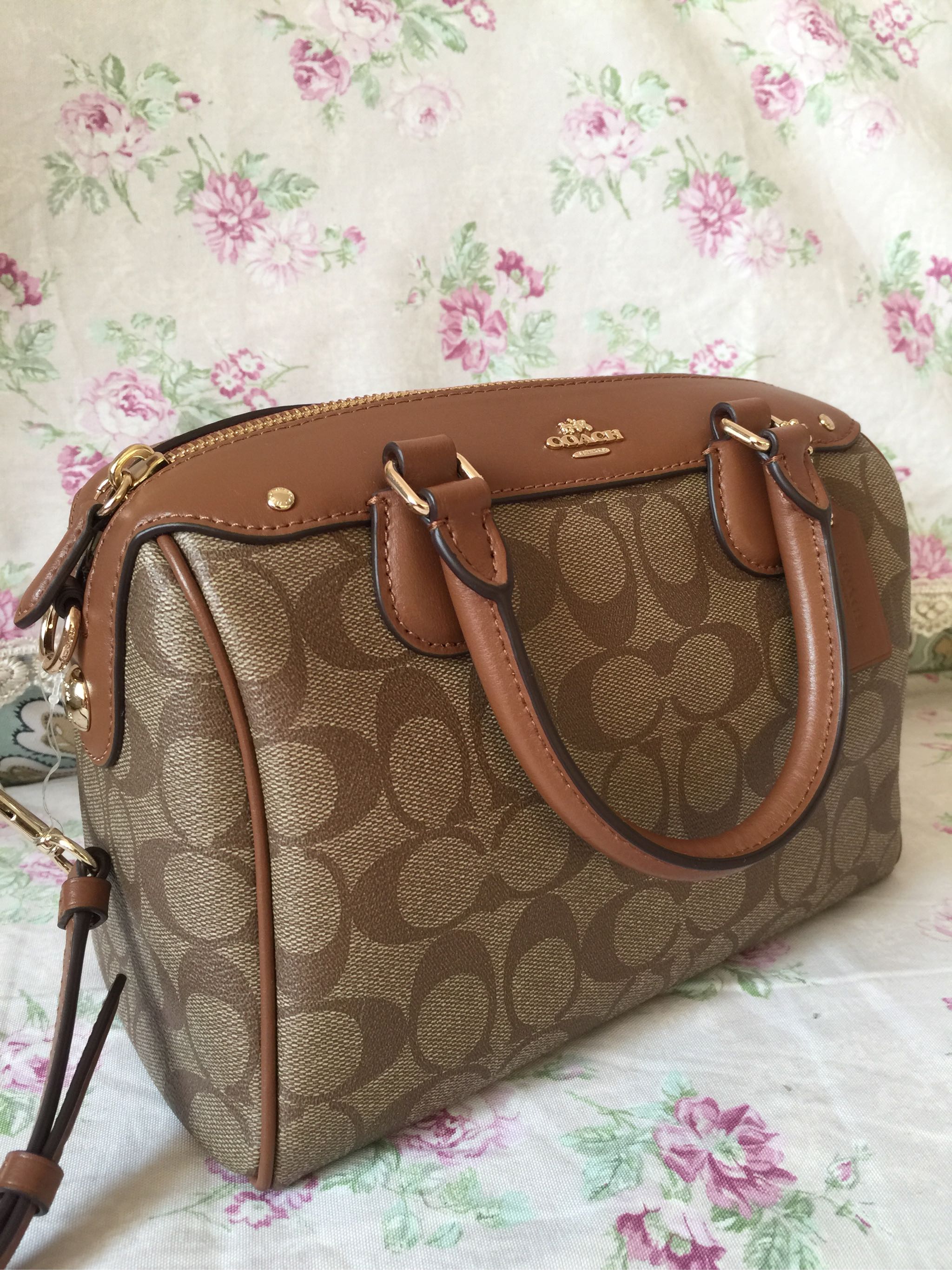 coach蔻驰女包什么款最保值,coach蔻驰波士顿跟腋下包哪款好看