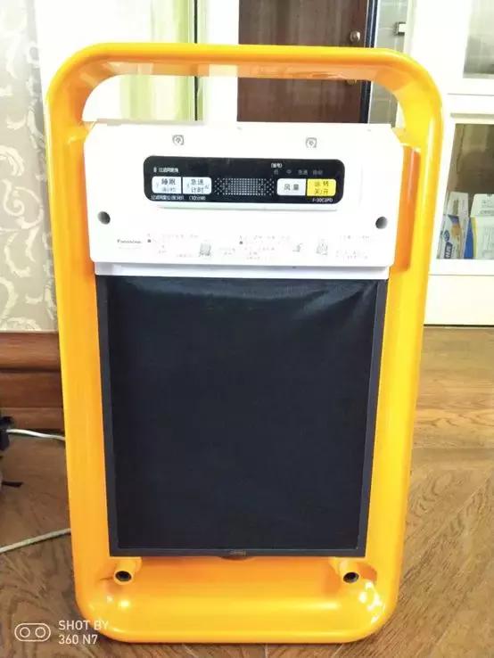 松下空气净化器纳米水离子,松下空气净化器集尘过滤网清洗