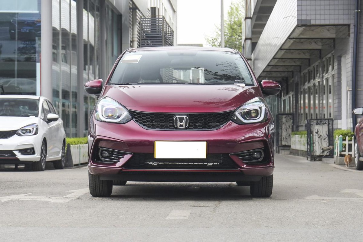 飞度2014款1.5lexlicvt领先型,与飞度相同车