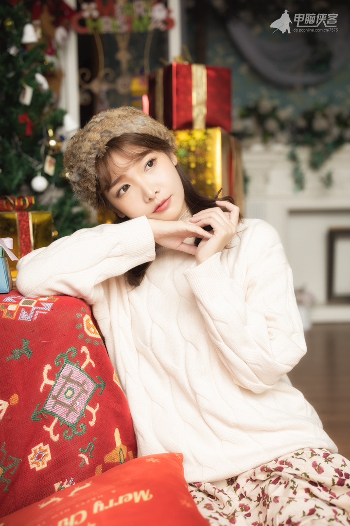 慵懒风写真小姐姐,圣诞小姐姐写真视频