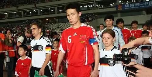 33岁前国脚发文宣布退役,33岁前国脚退役后续