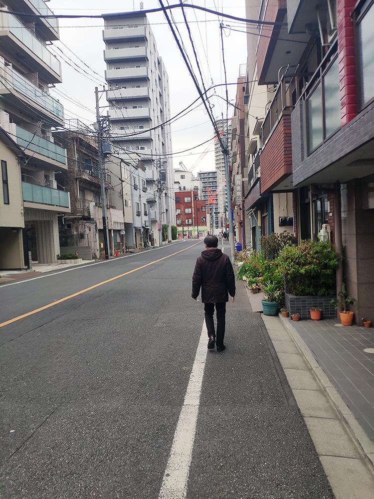 国外的月亮有多可怕,外国的月亮是不是比较大