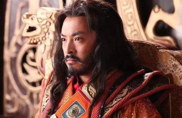 “她怎么能这么对我？”那些令人痛心疾首的“逼宫”往事