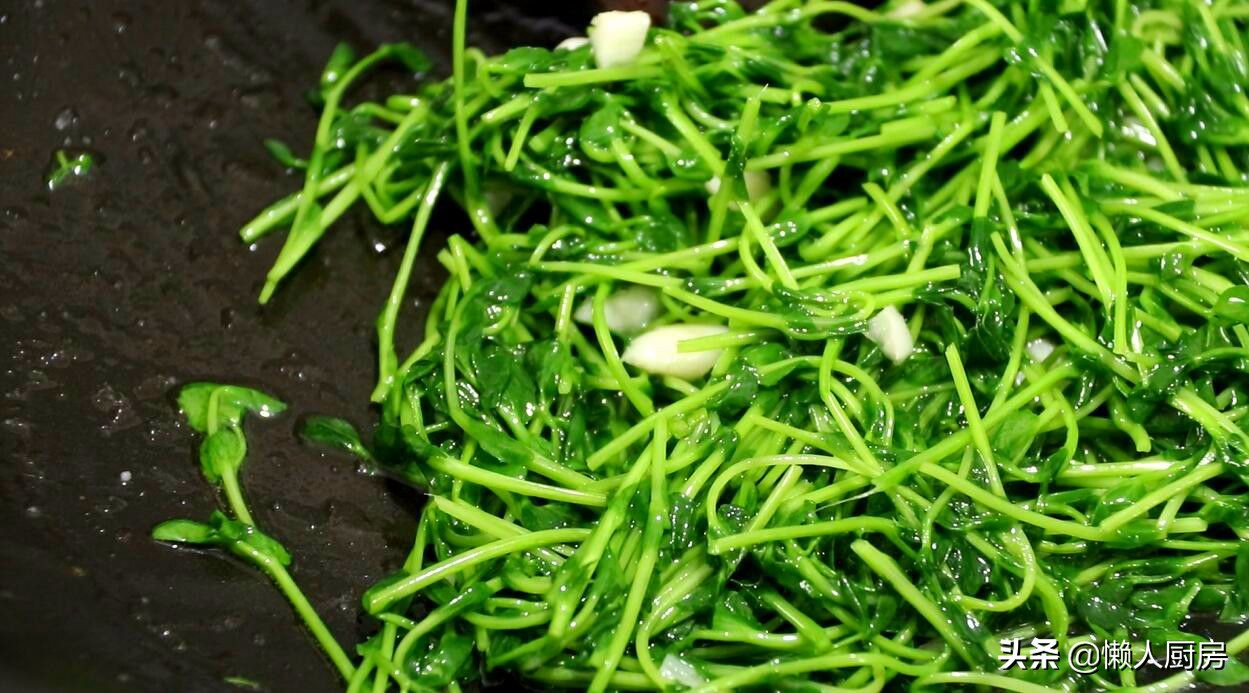 豌豆苗怎么样炒好吃,豌豆苗怎么炒出来最好吃