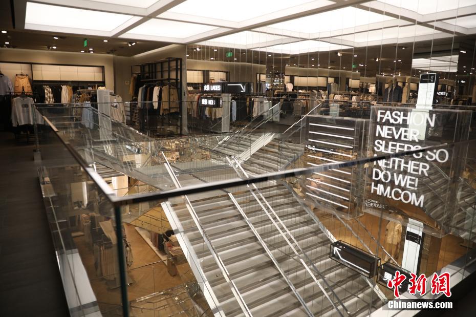 HM净亏一亿欧元,在西班牙裁员1100人和关闭30家分店