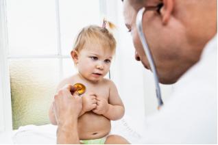 宝宝肚子受凉胀气消化不良拉肚子,宝宝脾胃虚寒经常隔几天会腹泻