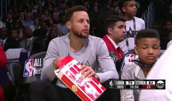 库里全明星被字母哥隔扣中文解说,库里全明星赛16记三分奥尼尔