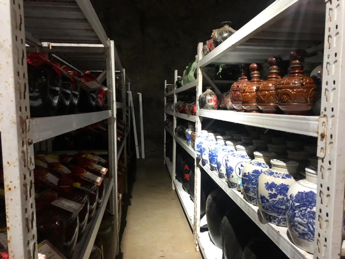 四大天然藏酒洞,西山藏酒洞