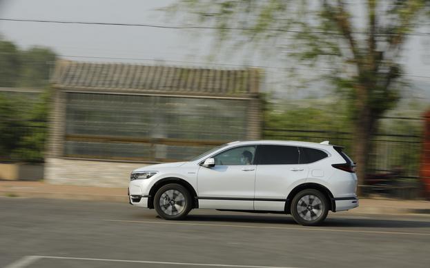 本田suv混动净驰版真实落地多少钱,本田混动城市suvxrv与crv