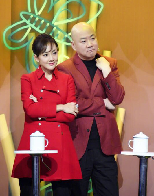 演员牛莉射击照片图文,著名演员牛莉