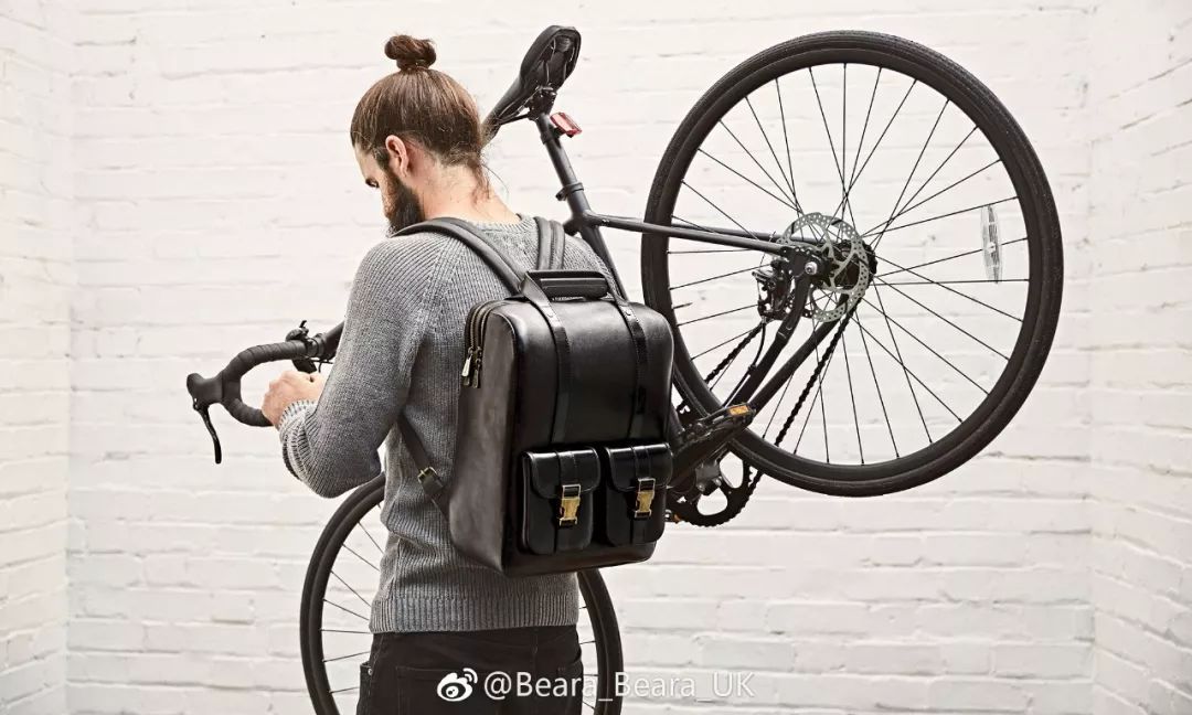 出差见客户双肩包,轻便双肩包出差不压肩膀