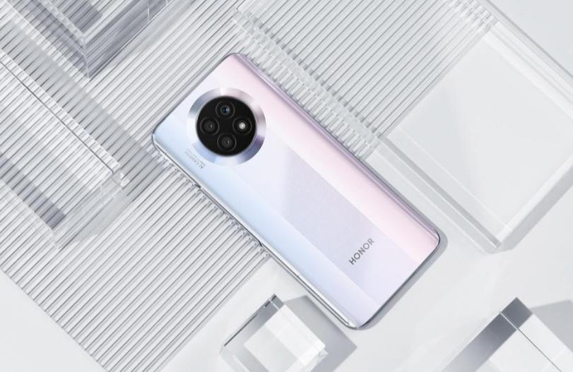 说句真心话，千元手机还是得看这三款，都是“小钢炮”，配置均衡