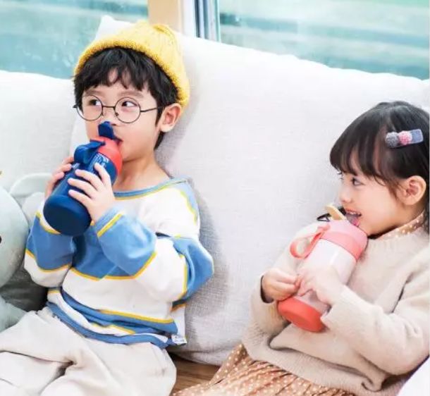 宝宝保温杯避坑,宝宝保温杯耐摔