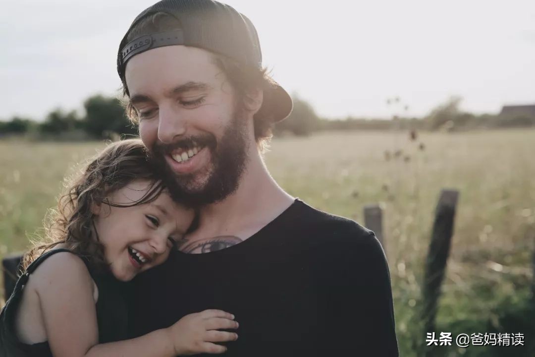 妻子*拍偷**丈夫视频火了：说了800遍，一定要让爸爸带孩子