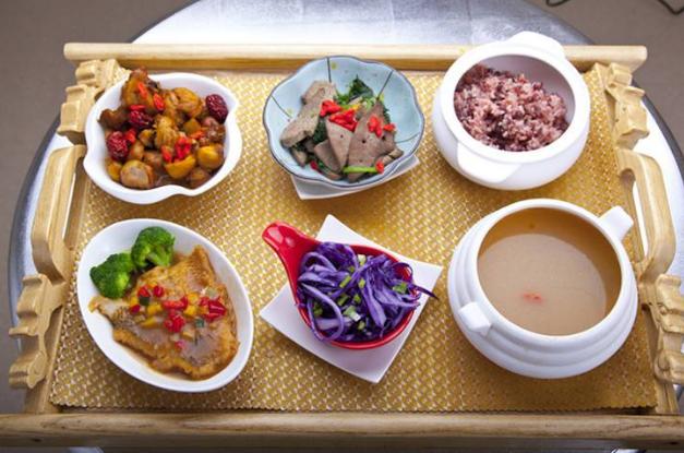 催乳下奶有什么饮食方法,月子奶水少催乳的最佳方法