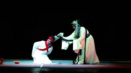 窦娥临死前为何要发下三桩毒誓:血溅白练、六月飞雪、大旱三年?