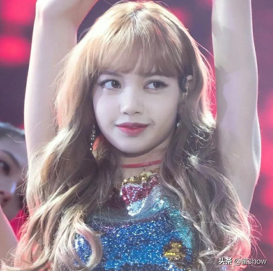 lisa自己画的欧美妆容,lisa的下眼线画法