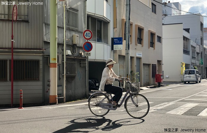 在日本花四十万买表,在日本花2000元买车后续