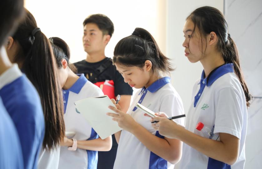 中考后补高中课找大学生必要吗,中考后有没必要报高一课程