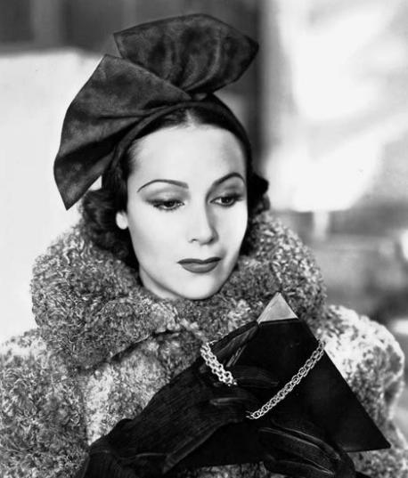 92岁银发超模图片,世界上最老超模97岁开始大红大紫