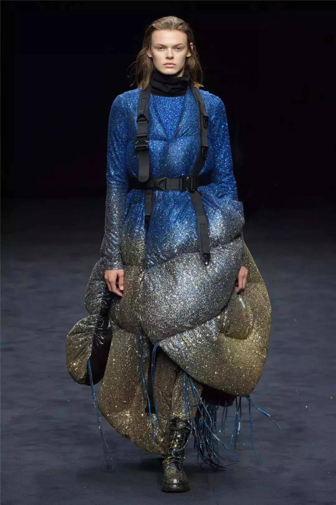 不是羽绒服买不起主要是时尚,谁说羽绒服没有时尚感