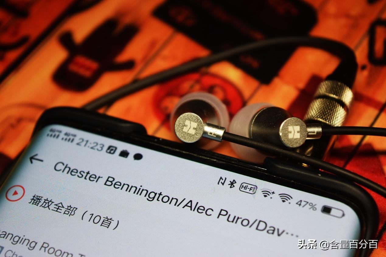 小巧精悍,三体合一的HIFIMANR2R2000红色太子*放播**器体验点评