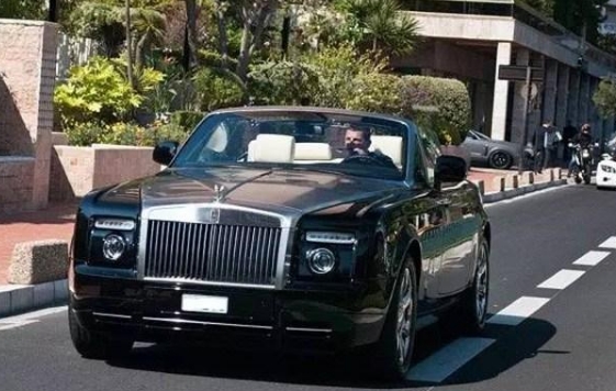 足球与车,汽车与足球游戏