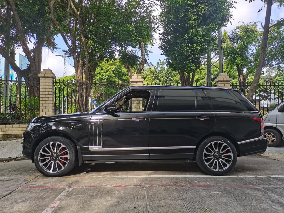 路虎揽胜换装纳多灰,路虎揽胜升级干椒红