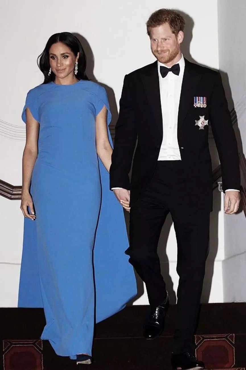 英国皇室Meghan大肚花过百万买孕妇装！