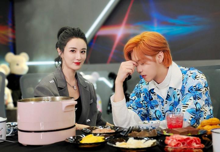 薇娅直播间秒变吃播现场，鹿晗快问快答，信息量有点大