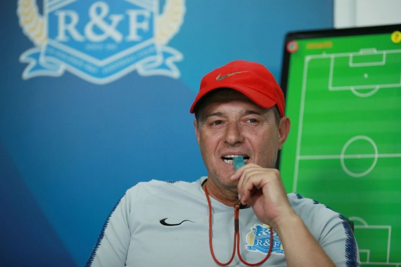 斯托伊科维奇广州富力两翼齐飞,斯托伊科维奇回中国