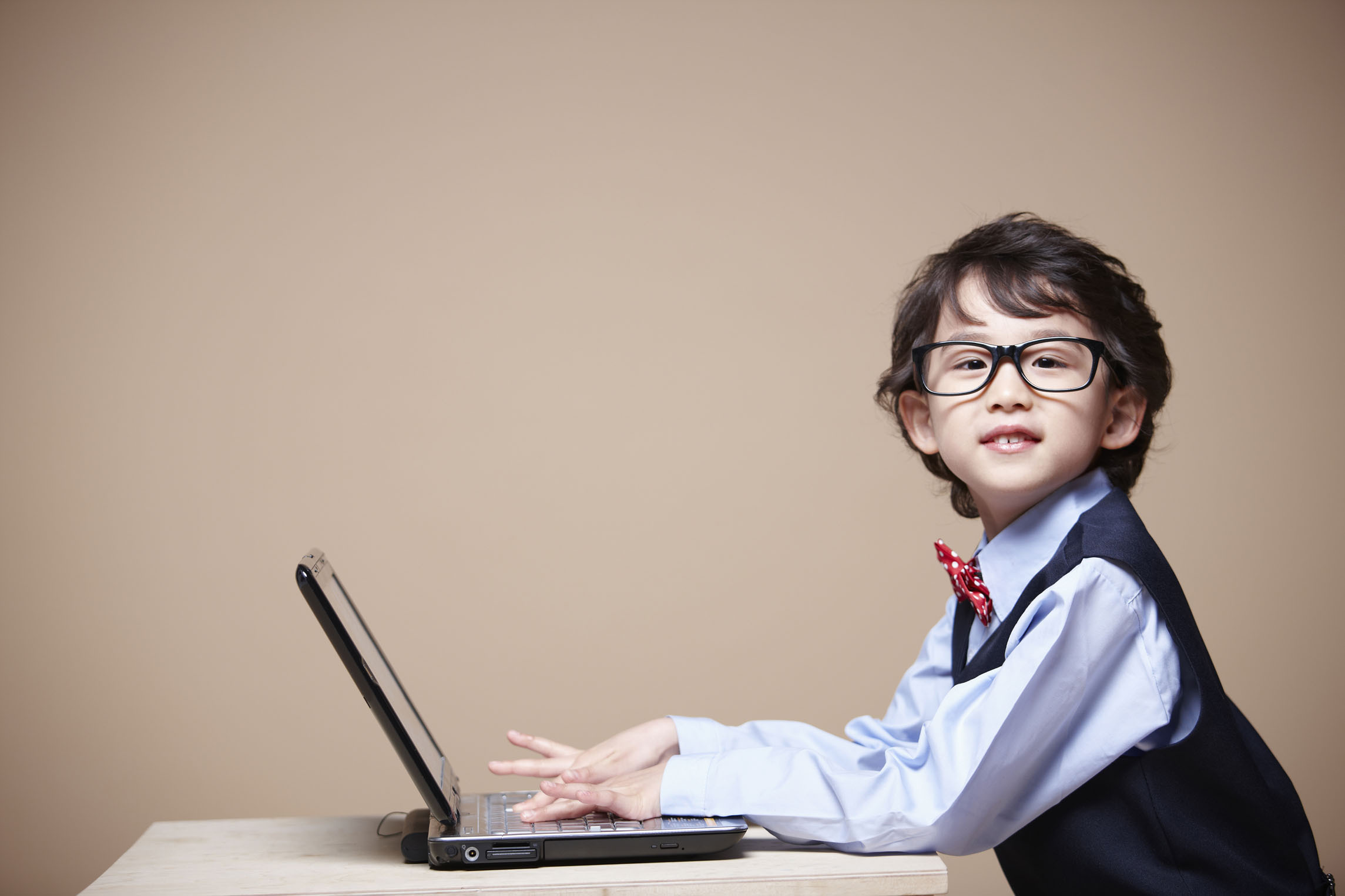 保护眼睛的护眼小知识,四大护眼常识让眼睛过好年