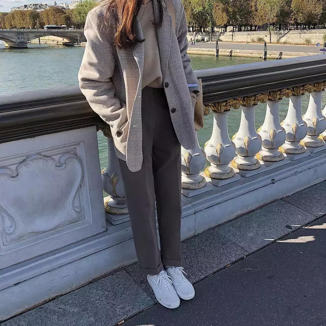 60-70岁高档奶奶装阔腿裤,最流行的奶奶裤人手必备一条