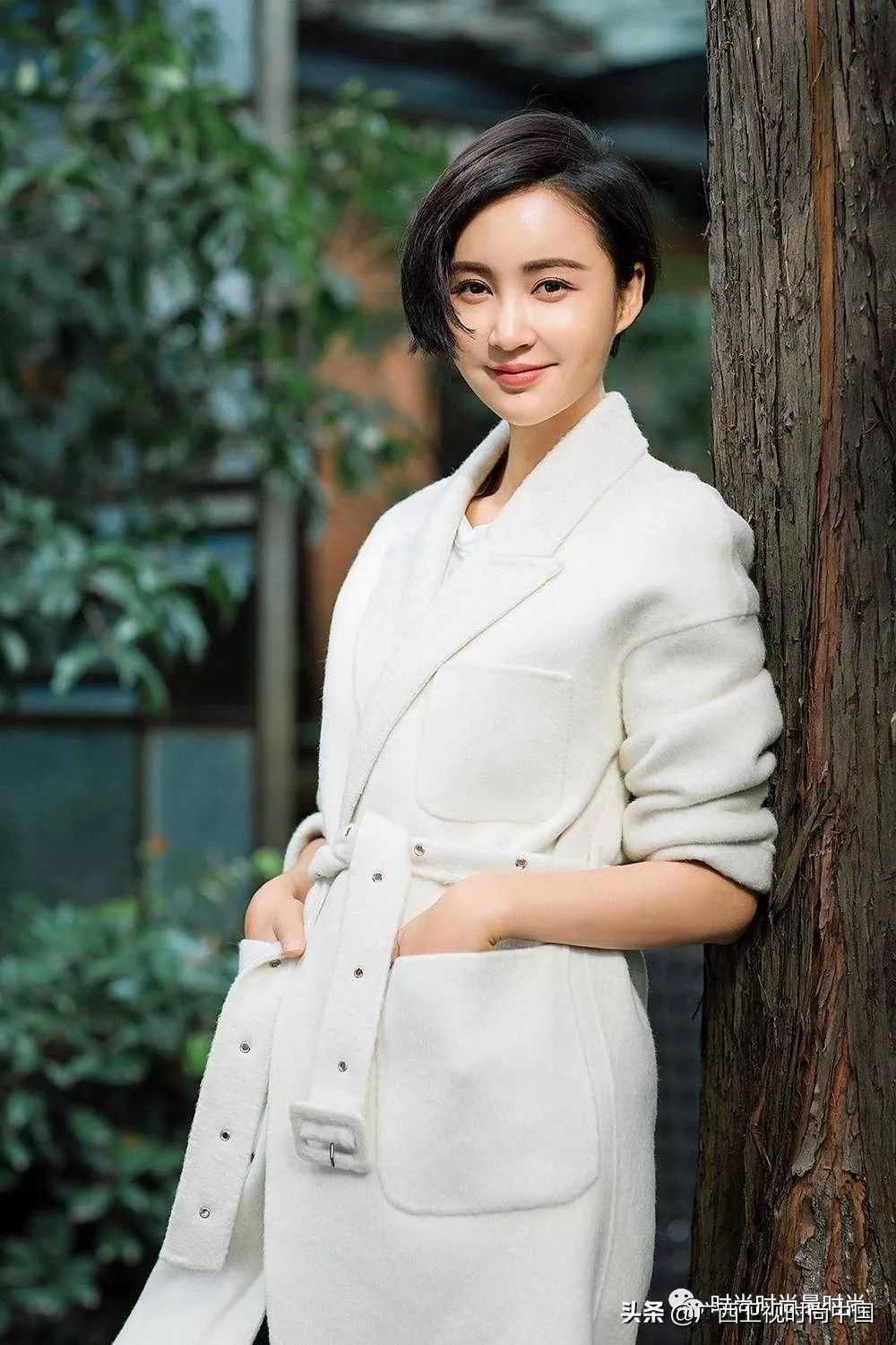 短发女生的穿搭秋冬酷版,独特穿搭风格适合短发