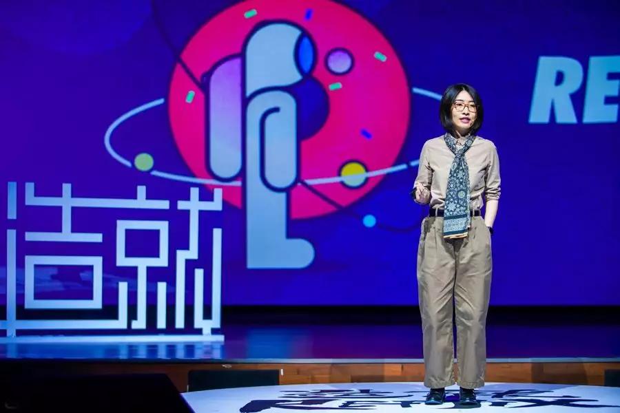 无解的“美人鱼难题”让程序员们头疼欲裂,背后是深重的算法偏见