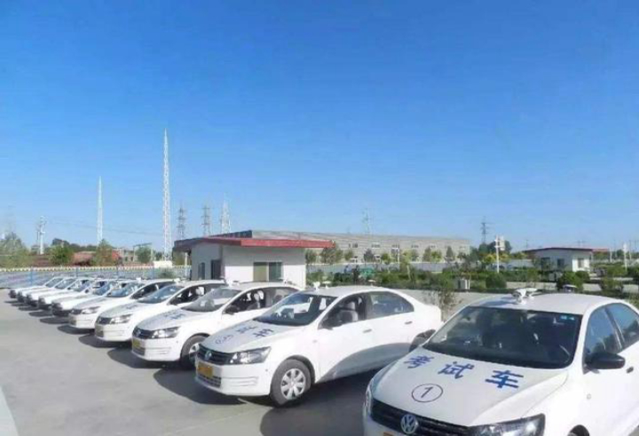 教练车与考试车看点区别,教练车和考试车雨刷不一样怎么办