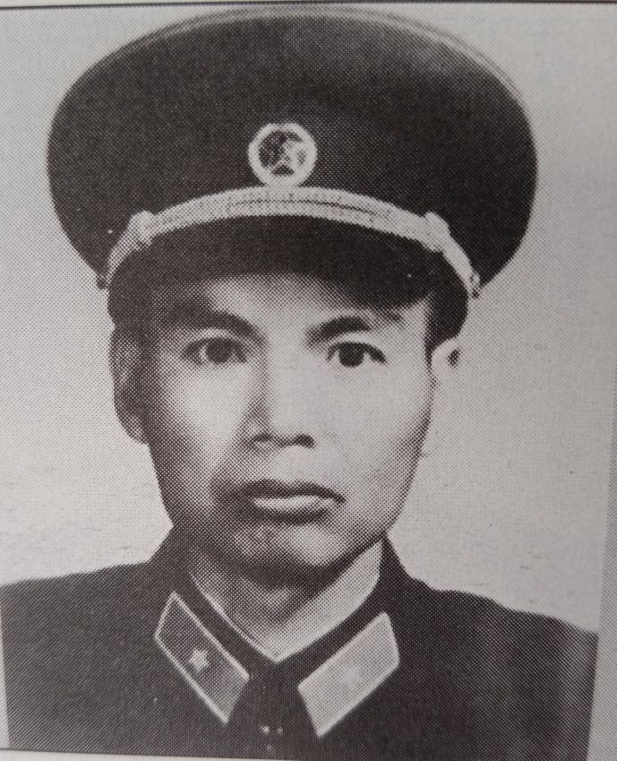 1955年军队授军衔对应行政级别,55年授衔上校对应军官级别