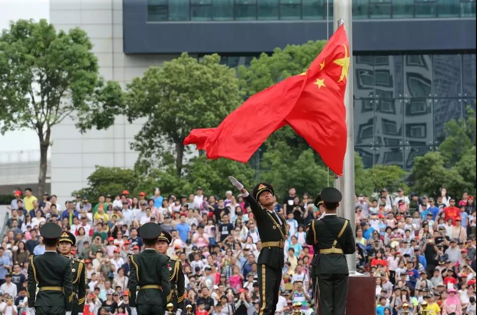 时隔五年，习主席再次视察这支部队