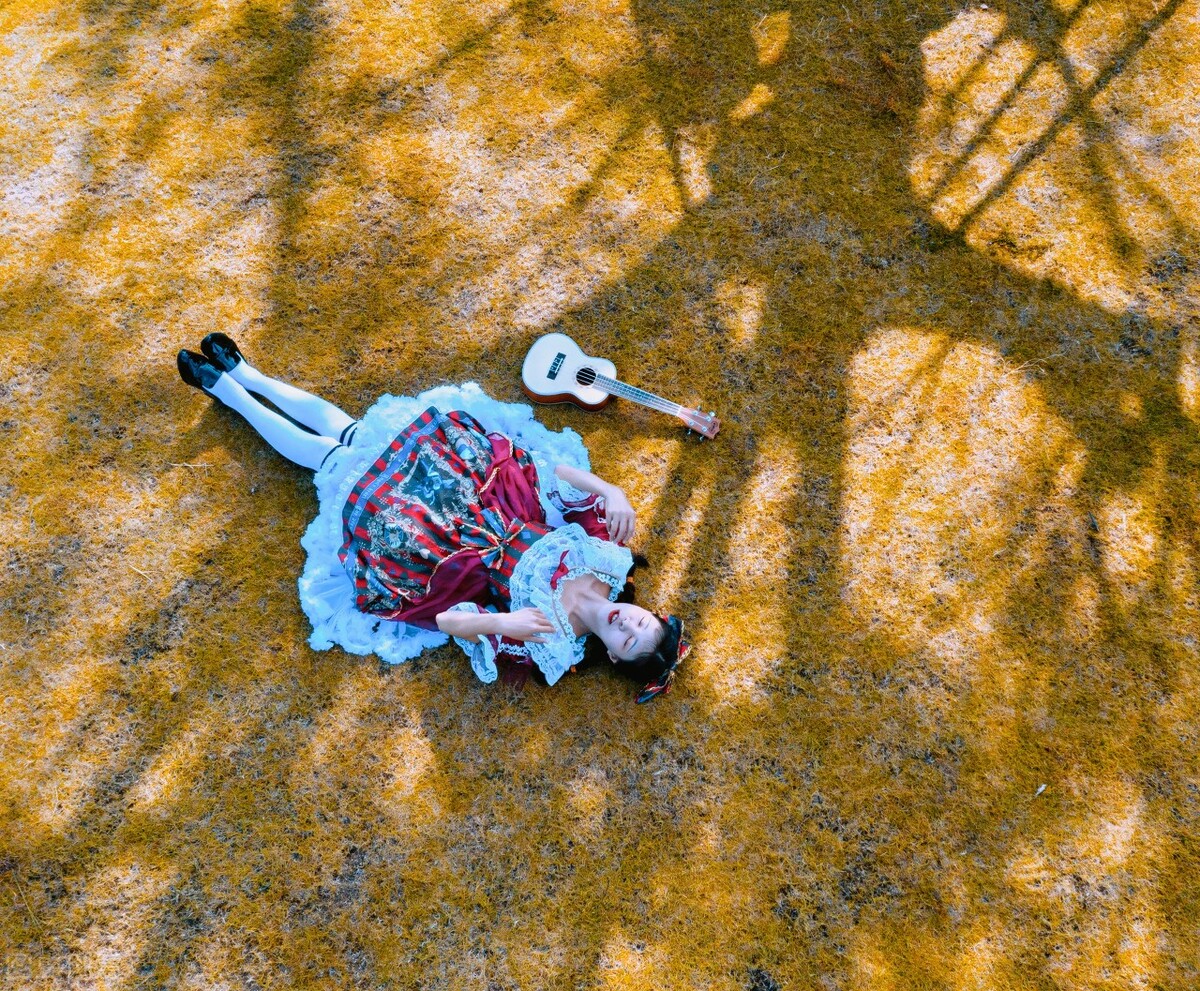 人生的成功不是靠运气而是靠勇气,只有努力的人才能享受成功的喜悦