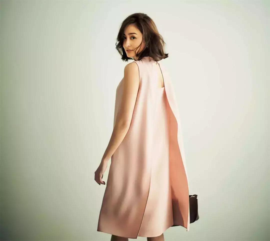 自从换了新发型,自从换了一个发型