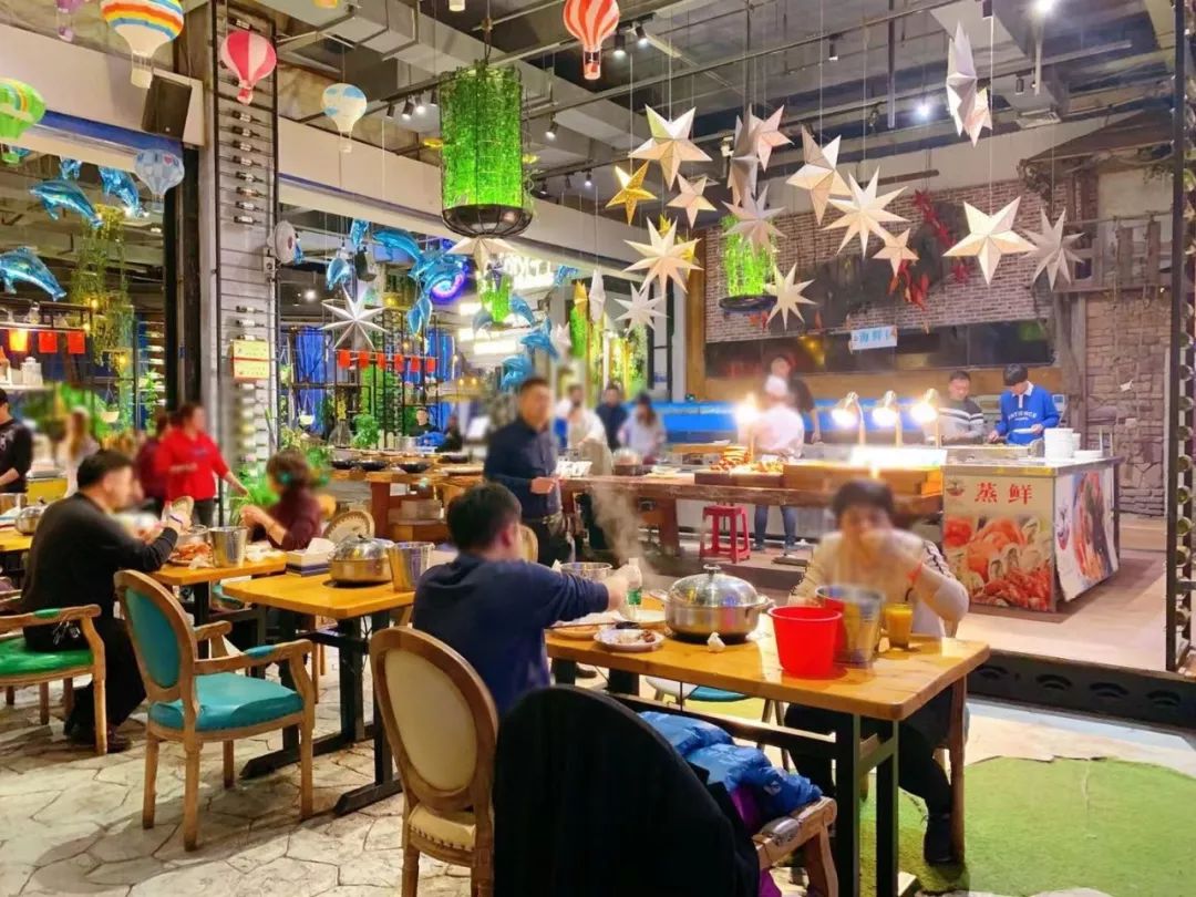 100块钱在长春能吃啥,在长春吃海鲜自助的视频