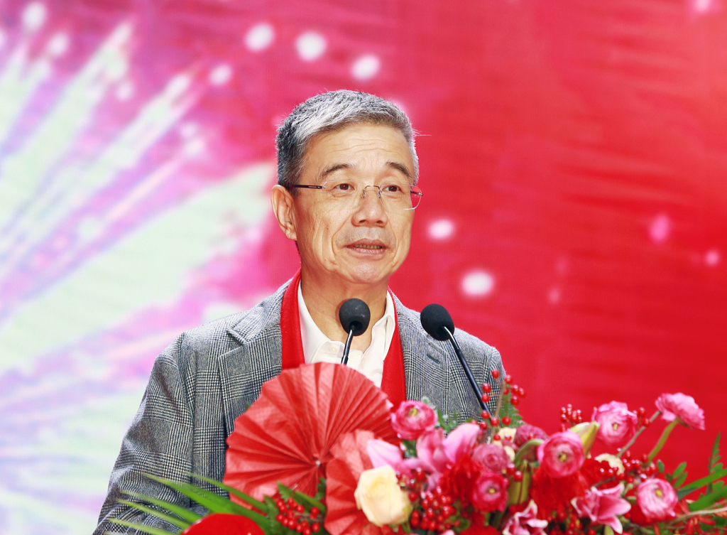 闈犲お澶彛鏈嶆恫鍙戝,闈犱繚鍋ュ搧鎸ｅ埌80浜跨殑棣栧瘜